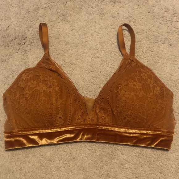 Auden Lightly Lined Lace Velvet Wireless Bronze Bralette - Picture 3 of 6